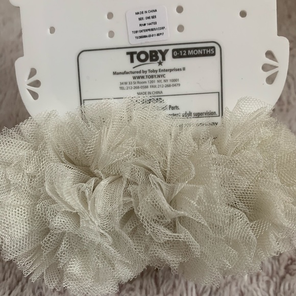 Toby Infant Cream Ruffle Tulle Socks 0-12 mo NWT - Picture 3 of 4